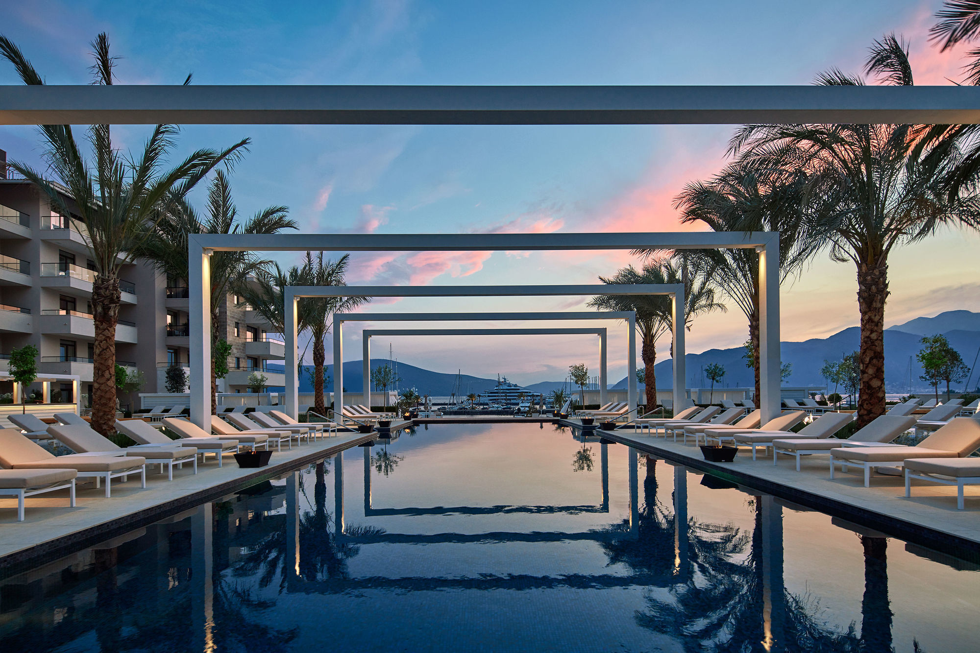 Regent Porto Montenegro ティヴァト